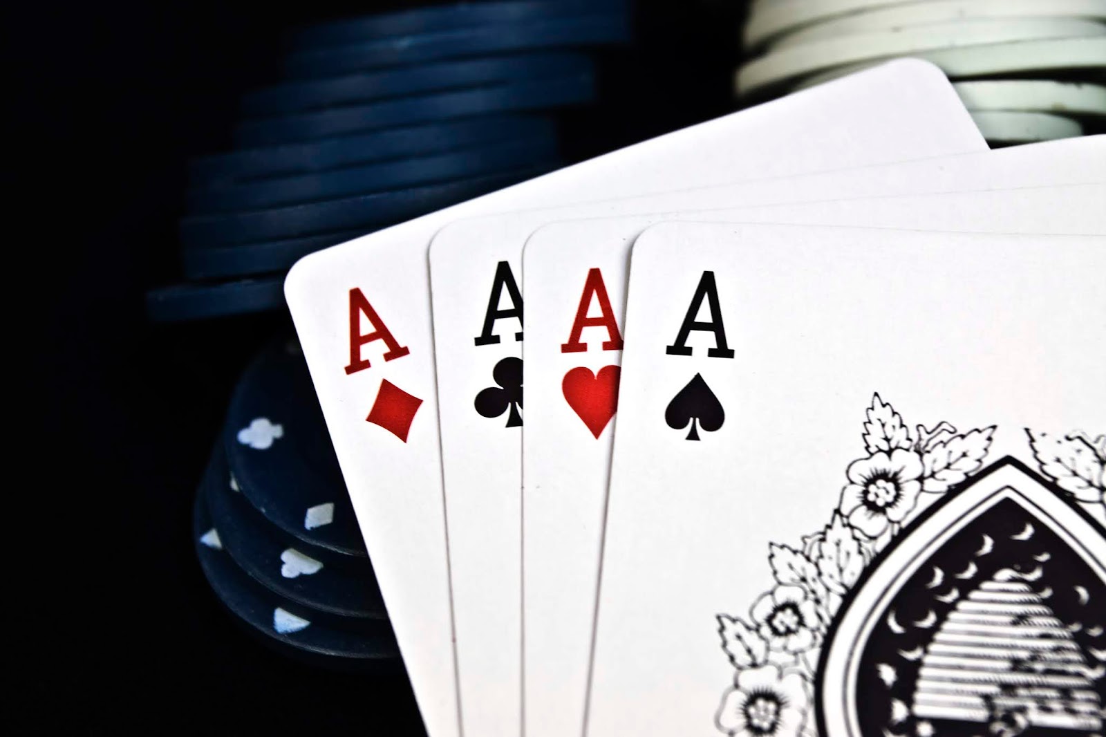 Artikel Poker Online Yang Bisa Membantu Pemain Meraih Kemenangan post thumbnail image